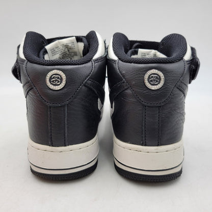 【中古品】【メンズ】 NIKE ナイキ × STUSSY ステューシー DJ7840-002 AIR FORCE 1 MID エア フォース 1 ミッド スニーカー 靴 160-260630-kh-07-izu サイズ：26.5 カラー：BLACK/BLACK-WHITE 万代Net店