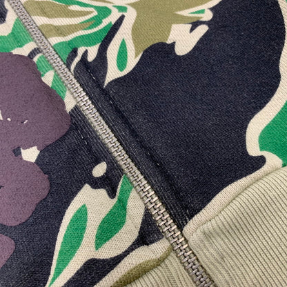 【中古品】【メンズ】 DENIM TEARS デニムティアーズ GREEN CAMO COTTON WREATH ZIP HOODIE グリーン カモ コットン リース ジップ フーディー パーカー トップス 142-260701-kh-21-izu サイズ：M カラー：マルチ 万代Net店