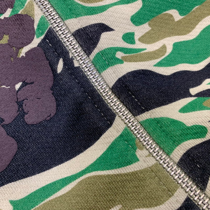 【中古品】【メンズ】 DENIM TEARS デニムティアーズ GREEN CAMO COTTON WREATH ZIP HOODIE グリーン カモ コットン リース ジップ フーディー パーカー トップス 142-260701-kh-21-izu サイズ：M カラー：マルチ 万代Net店