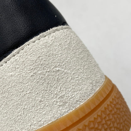 【中古美品】【レディース】 ADIDAS アディダス IF6562 HANDBALL SPEZIAL W スニーカー ハンドボール スペツィアル 靴 166-260701-kh-08-izu サイズ：22.5 カラー：ALUMINA/CORE BLACK/CLOUD WHITE 万代Net店