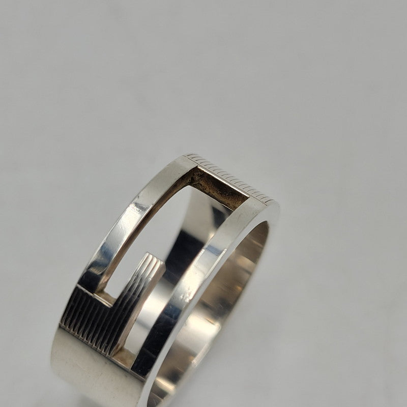 【中古品】【メンズ/レディース】 GUCCI グッチ 925 472 AR ブランデッドG RING ジー リング 指輪 アクセサリー 182-260702-cs-14-izu サイズ：16号 カラー：シルバー 万代Net店