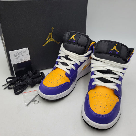 【中古品】【レディース】 NIKE ナイキ AIR JORDAN 1 MID (GS) DR8423-517 エア ジョーダン 1 MID GS スニーカー シューズ 靴 166-260708-as-12-izu サイズ：23.5cm カラー：DARK CONCORD/TAXI-WHITE-BLACK 万代Net店