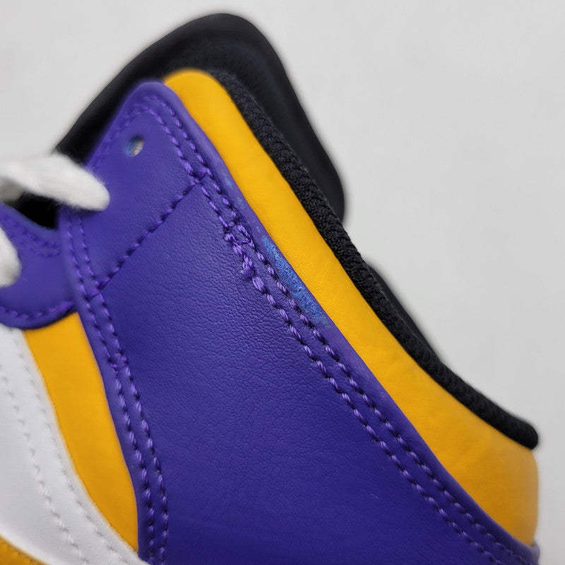 【中古品】【レディース】 NIKE ナイキ AIR JORDAN 1 MID (GS) DR8423-517 エア ジョーダン 1 MID GS スニーカー シューズ 靴 166-260708-as-12-izu サイズ：23.5cm カラー：DARK CONCORD/TAXI-WHITE-BLACK 万代Net店