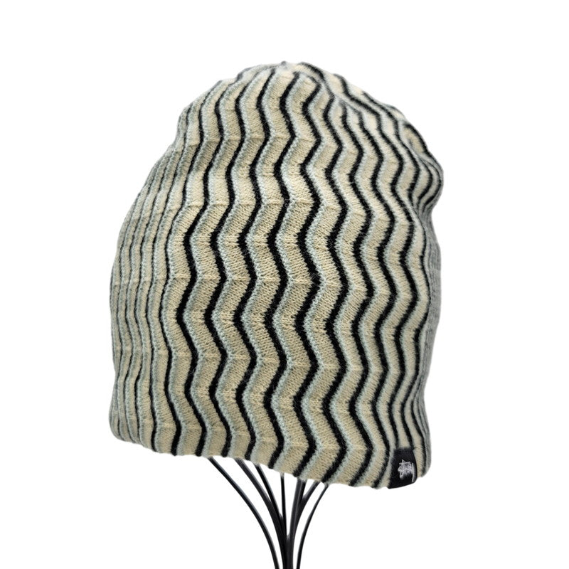 【中古品】【メンズ/レディース】 STUSSY ステューシー CRINKLE STITCH SKULLCAP 1321195 クリンクル ステッチ スカルキャップ ニットキャップ ニット帽 ビーニー 帽子 185-260708-as-11-izu サイズ：OSFA（57cm） カラー：マルチカラー 万代Net店