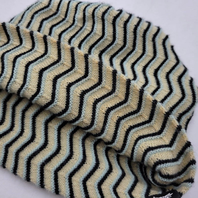 【中古品】【メンズ/レディース】 STUSSY ステューシー CRINKLE STITCH SKULLCAP 1321195 クリンクル ステッチ スカルキャップ ニットキャップ ニット帽 ビーニー 帽子 185-260708-as-11-izu サイズ：OSFA（57cm） カラー：マルチカラー 万代Net店