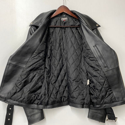 【中古品】【メンズ】 CROPPED HEADS × CROWS クロップドヘッズ × クローズ 武装戦線(T.F.O.A) 五代目 武田好誠モデル COW LEATHER RIDERS JACKET カウ レザー ライダース ジャケット アウター 145-260706-cs-09-izu サイズ：40 カラー：ブラック 万代Net店