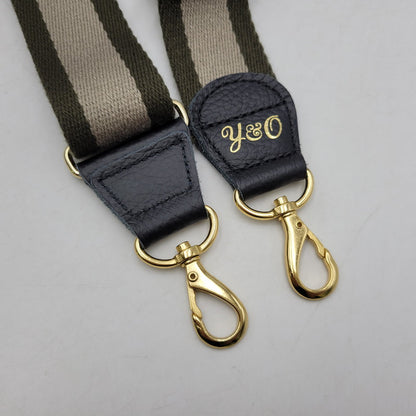 【中古品】【レディース】 YOUNG&OLSEN THE DRYG× FOODS STORE ヤングアンドオルセン ザ ドライグッズストア RAMEWORK フレームワーク 別注ストラップ付きHELLOバッグ カバン 188-260706-kh-07-izu カラー：ブラック 万代Net店