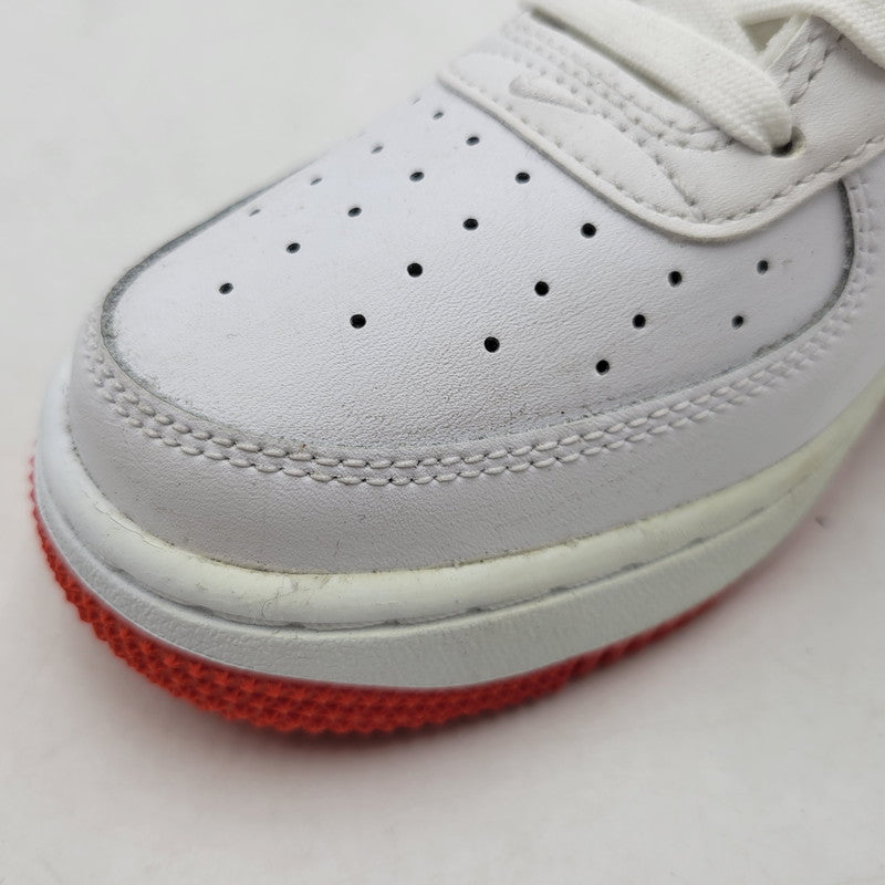 【中古品】【レディース】 NIKE ナイキ GS AIR FORCE 1 LOW DV7762-101 GS エアフォース1 ロー スニーカー 靴 166-260708-as-24-izu サイズ：23.5cm カラー：WHITE/PICANTE RED/WHITE 万代Net店