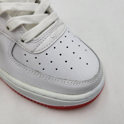 【中古品】【レディース】 NIKE ナイキ GS AIR FORCE 1 LOW DV7762-101 GS エアフォース1 ロー スニーカー 靴 166-260708-as-24-izu サイズ：23.5cm カラー：WHITE/PICANTE RED/WHITE 万代Net店