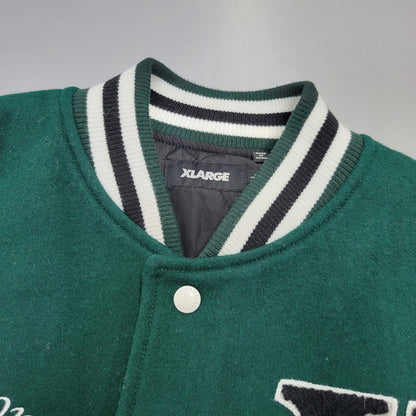【中古品】【メンズ】 XLARGE エクストララージ OG LOGO VARSITY JACKET 101224021007 OGロゴ バーシティジャケット 142-260713-as-30-izu サイズ：L カラー：グリーン 万代Net店
