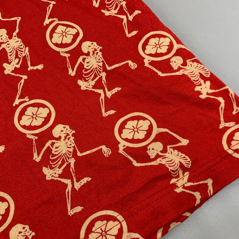 【中古品】【メンズ】 EVISU エヴィス スカル×家紋 総柄 SS POLO SHIRT ショートスリーブ ポロ シャツ トップス 145-260716-kh-10-izu サイズ：3 カラー：レッド×ベージュ系 万代Net店