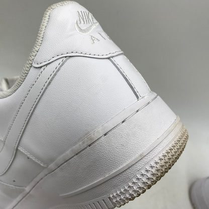 【中古品】【メンズ】 NIKE ナイキ AIR FORCE 1 '07 CW2288-111 エア フォース 1 '07 スニーカー シューズ 靴 160-260713-as-26-izu サイズ：28cm カラー：WHITE/WHITE 万代Net店
