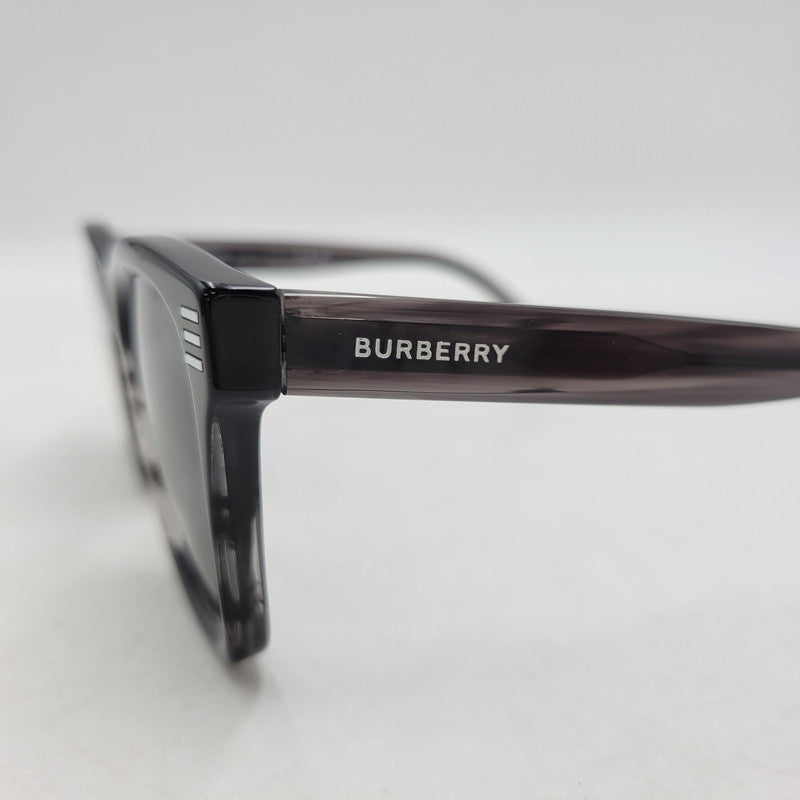 【中古品】【メンズ/レディース】 BURBERRY バーバリー SUNGLASSES B4348-F サングラス 小物 服飾雑貨 183-260710-ay-08-izu サイズ：54口21-145 カラー：ブラック系 万代Net店