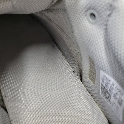 【中古品】【メンズ】 adidas アディダス YEEZY BOOST 700 B75571 イージーブースト 700 スニーカー シューズ 靴 161-260710-ay-12-izu サイズ：29cm カラー：MGSOGR/CWHITE/CBLACK 万代Net店