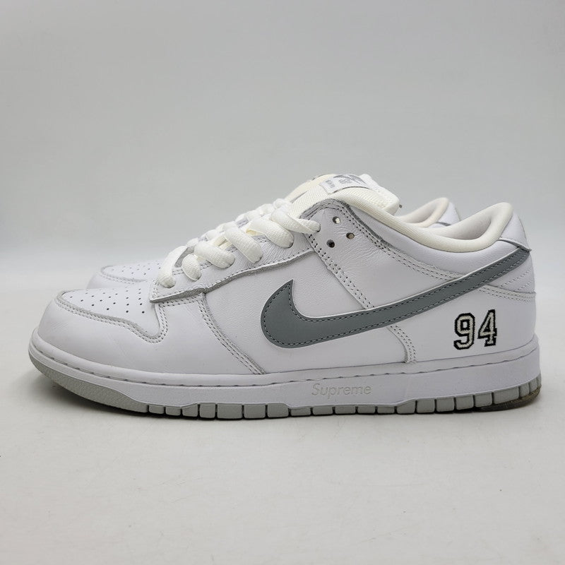 【中古品】【メンズ】 NIKE SB ナイキエスビー × SUPREME シュプリーム DUNK LOW OG QS HQ8487-100 ダンク ロー コラボ スニーカー シューズ 靴 160-260710-ay-03-izu サイズ：27.5cm カラー：WHITE/METALLIC SILVER-WHITE 万代Net店