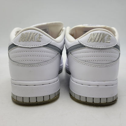 【中古品】【メンズ】 NIKE SB ナイキエスビー × SUPREME シュプリーム DUNK LOW OG QS HQ8487-100 ダンク ロー コラボ スニーカー シューズ 靴 160-260710-ay-03-izu サイズ：27.5cm カラー：WHITE/METALLIC SILVER-WHITE 万代Net店