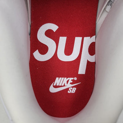 【中古品】【メンズ】 NIKE SB ナイキエスビー × SUPREME シュプリーム DUNK LOW OG QS HQ8487-100 ダンク ロー コラボ スニーカー シューズ 靴 160-260710-ay-03-izu サイズ：27.5cm カラー：WHITE/METALLIC SILVER-WHITE 万代Net店