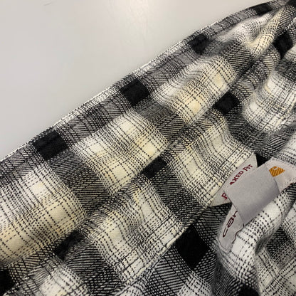 【中古品】【メンズ】 CARHARTT カーハート 104448120 RELAXED FIT FLANNEL SHIRT リラックスド フィット フランネル シャツ トップス 長袖 146-260730-cs-18-izu サイズ：XL カラー：ブラック×ホワイト 万代Net店