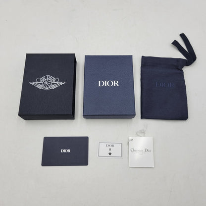 【中古美品】【メンズ/レディース】 Christian Dior クリスチャンディオール × AIR JORDAN エアジョーダン AIR DIOR WINGS CARD CASE 2NICH001YWD エアディオール カードケース レザー コラボ 小物 服飾雑貨 183-260710-ay-06-izu カラー：ネイビー 万代Net店