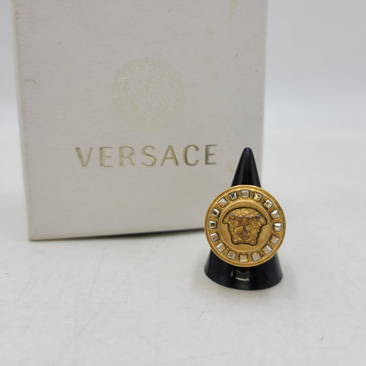 【中古品】【メンズ/レディース】 VERSACE ヴェルサーチ MEDUSA MOTIF RING メデューサ モチーフ リング イタリア製 指輪 アクセサリー 192-260710-ay-10-izu カラー：ゴールド 万代Net店