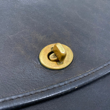 【現状渡し品】【メンズ/レディース】 OLD COACH オールドコーチ TURN LOCK LEATHER SHOULDER BAG 0674 150 ターンロック レザー ショルダーバッグ カバン 鞄 180-260711-as-04-izu カラー：ブラック 万代Net店