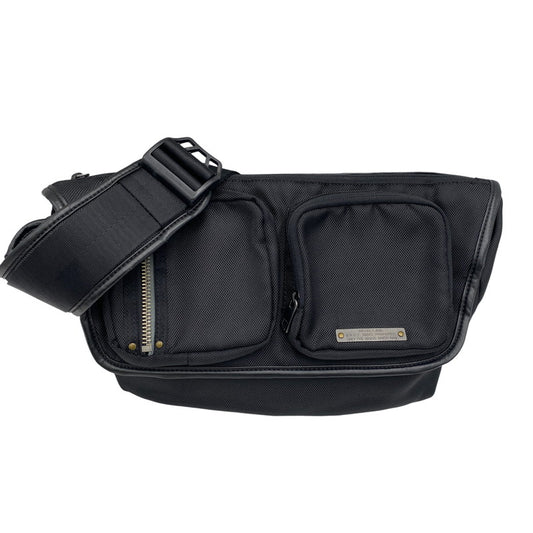 【中古品】【メンズ/レディース】 DIESEL ディーゼル METAL LOGO SHOULDER BAG D253150 メタル ロゴ ショルダーバッグ カバン 鞄 188-260715-as-24-izu カラー：ブラック 万代Net店