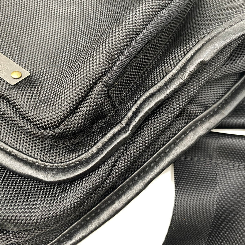 【中古品】【メンズ/レディース】 DIESEL ディーゼル METAL LOGO SHOULDER BAG D253150 メタル ロゴ ショルダーバッグ カバン 鞄 188-260715-as-24-izu カラー：ブラック 万代Net店
