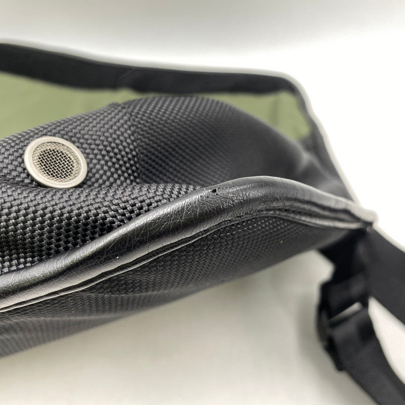【中古品】【メンズ/レディース】 DIESEL ディーゼル METAL LOGO SHOULDER BAG D253150 メタル ロゴ ショルダーバッグ カバン 鞄 188-260715-as-24-izu カラー：ブラック 万代Net店