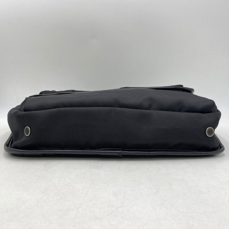 【中古品】【メンズ/レディース】 DIESEL ディーゼル METAL LOGO SHOULDER BAG D253150 メタル ロゴ ショルダーバッグ カバン 鞄 188-260715-as-24-izu カラー：ブラック 万代Net店