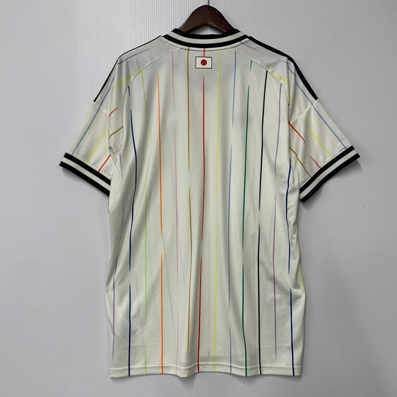 【中古美品】【メンズ】 ADIDAS アディダス JN1872 JAPAN NATIONAL TEAM 2026 AWAY REPLICA JERSEY ジャパン ナショナル チーム アウェイ レプリカ ジャージ トップス 半袖 148-260711-cs-01-izu サイズ：2XL カラー：OFFWHITE/BLACK 万代Net店