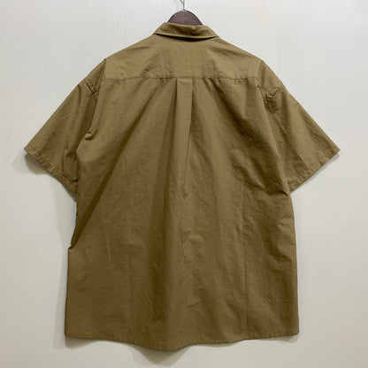 【中古品】【メンズ】 NANGA ナンガ NW2211-1H228 DOT AIR CLOTH COMFY SS SHIRT エアクロスコンフィー ショートシャツ 半袖 トップス 144-260718-yn-10-izu サイズ：L カラー：カーキ 万代Net店