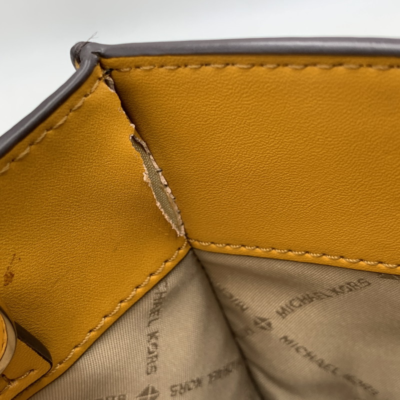 【中古品】【レディース】 MICHAEL KORS マイケルコース 35F1GM9T8B MK SIGNATURE 2WAY SHOPPER TOTE BAG シグネチャー ツーウェイ ショッパー トート バッグ 鞄 188-260718-yn-01-izu カラー：ブラウン 万代Net店