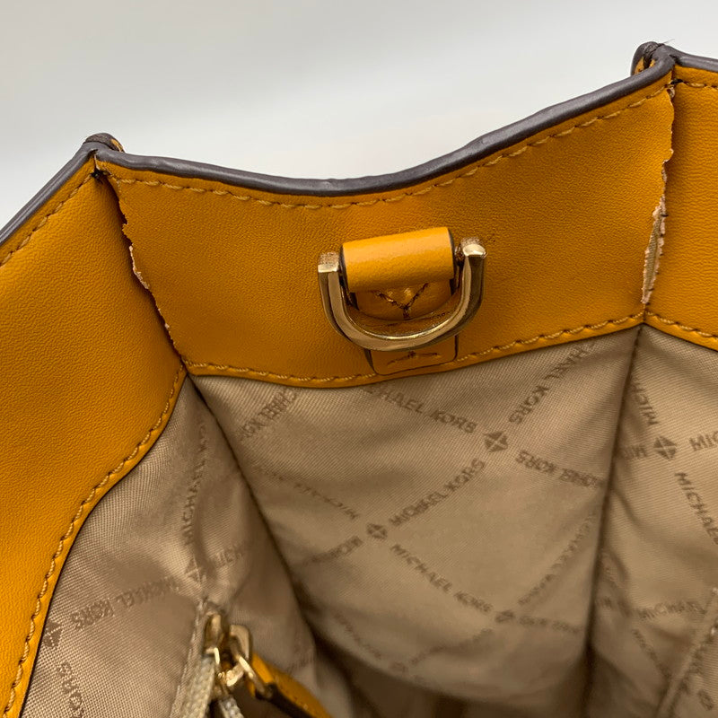 【中古品】【レディース】 MICHAEL KORS マイケルコース 35F1GM9T8B MK SIGNATURE 2WAY SHOPPER TOTE BAG シグネチャー ツーウェイ ショッパー トート バッグ 鞄 188-260718-yn-01-izu カラー：ブラウン 万代Net店