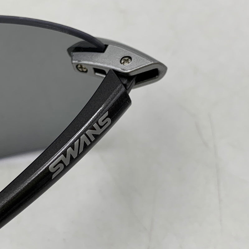 【中古美品】【メンズ/レディース】 SWANS スワンズ SALF-0051 AIRLESS-LEAF FIT SUNGLASSES エアレスリーフ フィット サングラス 203-260718-yn-04-izu サイズ：65口17-140 カラー：ブラック 万代Net店