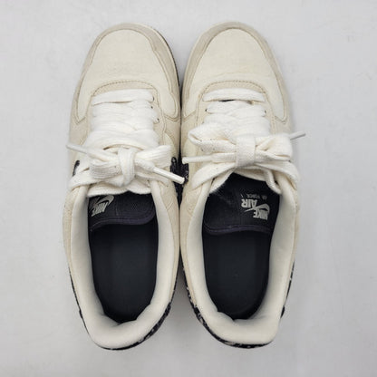 【中古品】【メンズ/レディース】 NIKE ナイキ AIR FORCE 1 07 LV8 DJ4631-200 エアフォース 1 07 LV8 スニーカー シューズ 靴 160-260715-as-18-izu サイズ：26cm カラー：RATTAN/BLACK-RATTAN-PALE IVORY 万代Net店