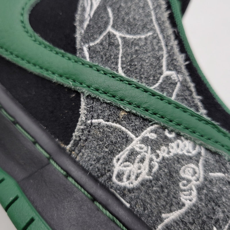 【中古品】【メンズ】 NIKE SB ナイキエスビー ×THERE SKATEBOARDS ゼア スケートボード HF7743-001 DUNK LOW PRO ダンク ロー プロ スニーカー 靴 160-260716-kh-23-izu サイズ：26.5 カラー：BLACK/GORGE GREEN-WHITE 万代Net店