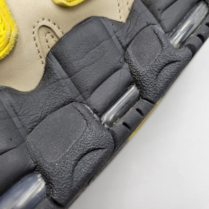 【中古品】【メンズ】 NIKE ナイキ × AMBUSH アンブッシュ FB1299-200 AIR MORE UPTEMPO LOW エア モア アップテンポ ロー スニーカー 靴 160-260716-kh-22-izu サイズ：29 カラー：LIMESTONE/VIVID SULFUR-BLACK 万代Net店