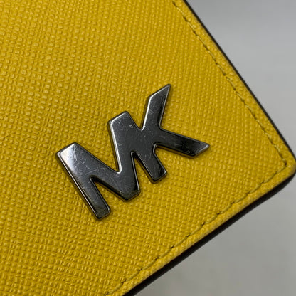 【中古品】【メンズ/レディース】 MICHAEL KORS マイケルコース 36S5LCOF2U LEATHER BILLFOLD WALLET WITH PASS CASE レザー ビルフォールド ウォレット ウィズ パスケース 二つ折り財布 財布 200-260721-cs-17-izu カラー：イエロー 万代Net店