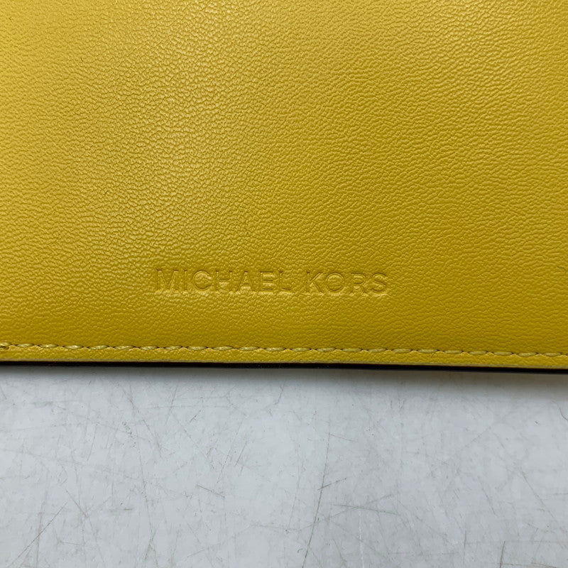 【中古品】【メンズ/レディース】 MICHAEL KORS マイケルコース 36S5LCOF2U LEATHER BILLFOLD WALLET WITH PASS CASE レザー ビルフォールド ウォレット ウィズ パスケース 二つ折り財布 財布 200-260721-cs-17-izu カラー：イエロー 万代Net店