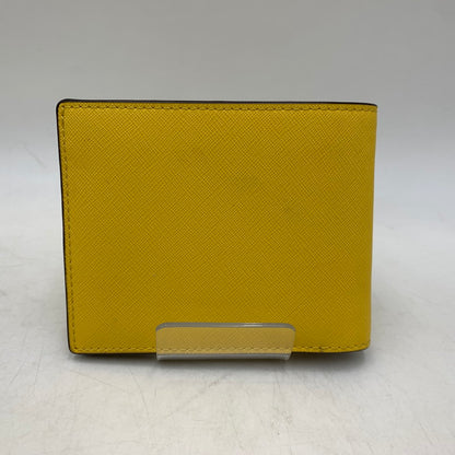 【中古品】【メンズ/レディース】 MICHAEL KORS マイケルコース 36S5LCOF2U LEATHER BILLFOLD WALLET WITH PASS CASE レザー ビルフォールド ウォレット ウィズ パスケース 二つ折り財布 財布 200-260721-cs-17-izu カラー：イエロー 万代Net店