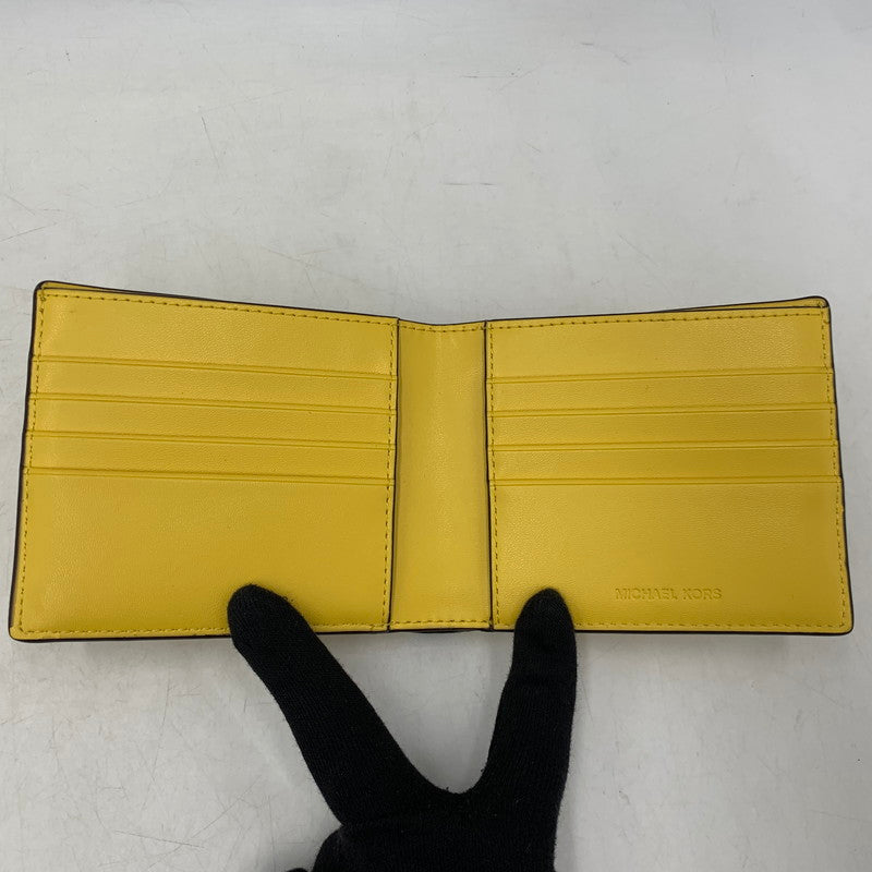 【中古品】【メンズ/レディース】 MICHAEL KORS マイケルコース 36S5LCOF2U LEATHER BILLFOLD WALLET WITH PASS CASE レザー ビルフォールド ウォレット ウィズ パスケース 二つ折り財布 財布 200-260721-cs-17-izu カラー：イエロー 万代Net店