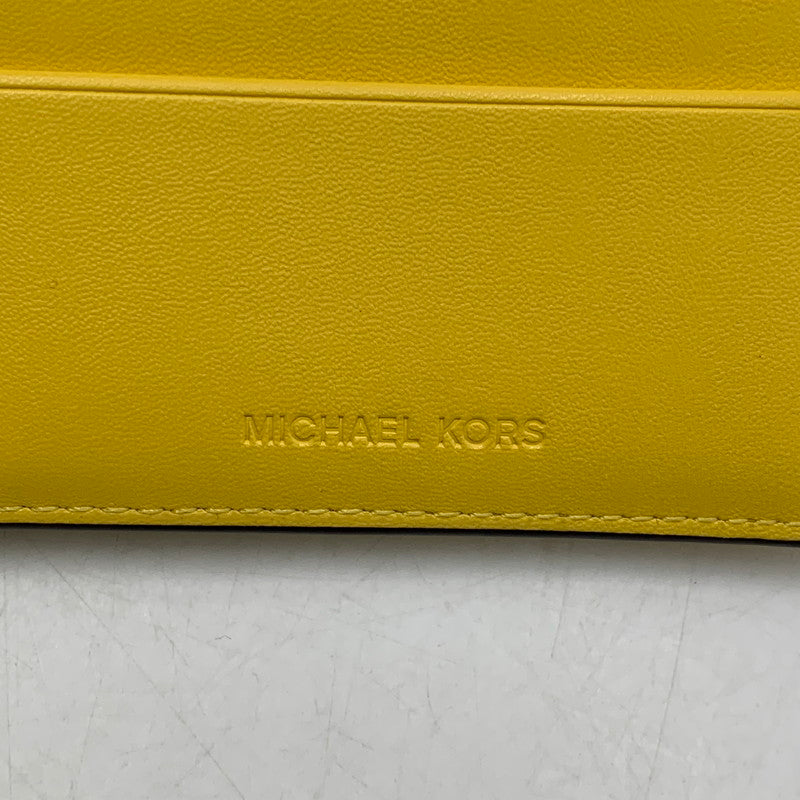【中古品】【メンズ/レディース】 MICHAEL KORS マイケルコース 36S5LCOF2U LEATHER BILLFOLD WALLET WITH PASS CASE レザー ビルフォールド ウォレット ウィズ パスケース 二つ折り財布 財布 200-260721-cs-17-izu カラー：イエロー 万代Net店