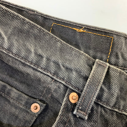 【現状渡し品】【メンズ】 Levi's リーバイス 505 REGULAR FIT STRAIGHT LEG BLACK DENIM PANTS 00505-0260 レギュラーフィット ストレートレッグ ブラックデニムパンツ 刻印585 USA製 157-260721-as-14-izu サイズ：31×30 カラー：ブラック 万代Net店
