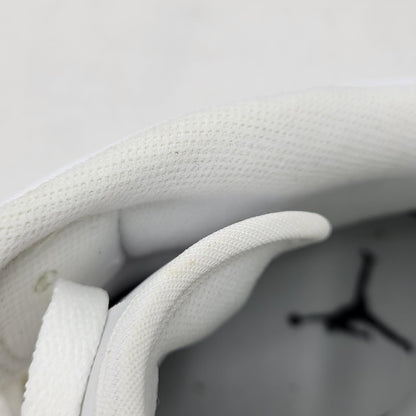 【中古品】【メンズ】 NIKE ナイキ 554724-100 AIR JORDAN 1 RETRO MID エア ジョーダン ワン レトロ ミッド スニーカー シューズ 靴 160-260719-cs-07-izu サイズ：30cm カラー：WHITE/WHITE-COOL GREY 万代Net店