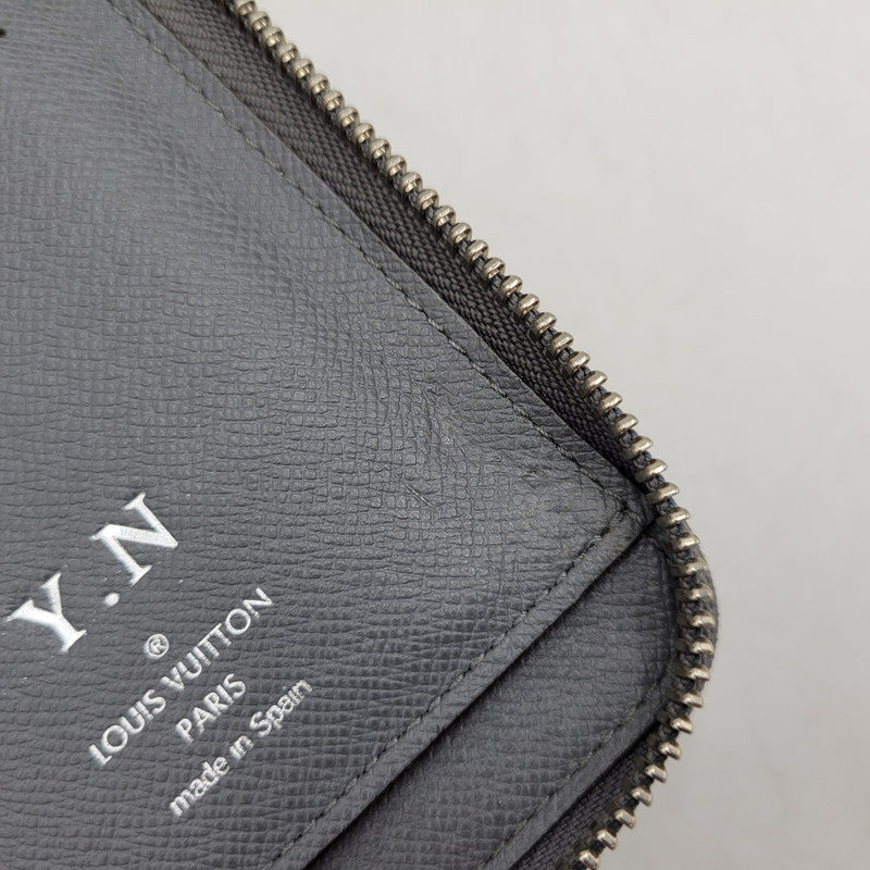 【中古品】【メンズ/レディース】 LOUIS VUITTON ルイ・ヴィトン M32601 CA4132 タイガ ジッピーウォレット ヴェルティカル 財布 長財布 179-260719-cs-04-izu カラー：グレー 万代Net店