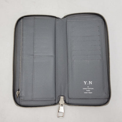 【中古品】【メンズ/レディース】 LOUIS VUITTON ルイ・ヴィトン M32601 CA4132 タイガ ジッピーウォレット ヴェルティカル 財布 長財布 179-260719-cs-04-izu カラー：グレー 万代Net店