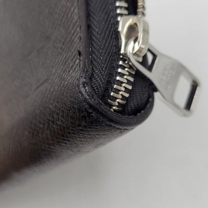 【中古品】【メンズ/レディース】 LOUIS VUITTON ルイ・ヴィトン M30513 CA4177 タイガ ジッピーオーガナイザー 長財布 財布 179-260719-cs-02-izu カラー：ブラック 万代Net店