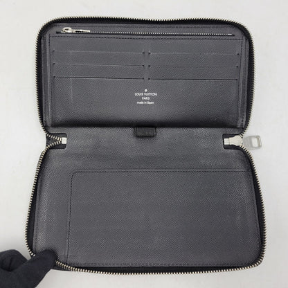 【中古品】【メンズ/レディース】 LOUIS VUITTON ルイ・ヴィトン M30513 CA4177 タイガ ジッピーオーガナイザー 長財布 財布 179-260719-cs-02-izu カラー：ブラック 万代Net店