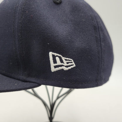 【中古品】【メンズ/レディース】 NEW ERA ニューエラ × SCHOTT ショット 9FIFTY ナインフィフティー LOGO SNAPBACK CAP ロゴ スナップバック キャップ 帽子 185-260724-ya-17-izu サイズ：F カラー：ネイビー 万代Net店