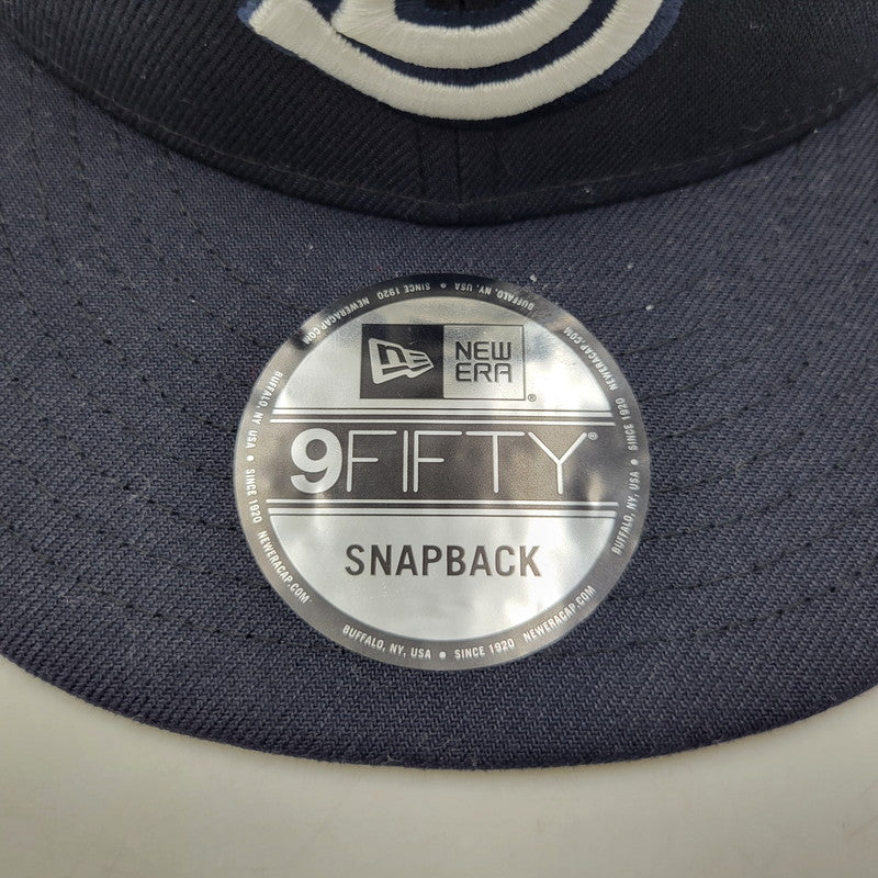 【中古品】【メンズ/レディース】 NEW ERA ニューエラ × SCHOTT ショット 9FIFTY ナインフィフティー LOGO SNAPBACK CAP ロゴ スナップバック キャップ 帽子 185-260724-ya-17-izu サイズ：F カラー：ネイビー 万代Net店